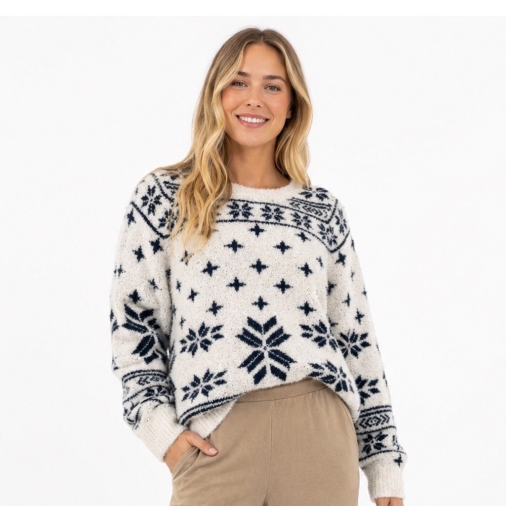 Barefoot Dreams CozyChic Fair Isle Snowflake Sweater Cream Navy Blue Womens M